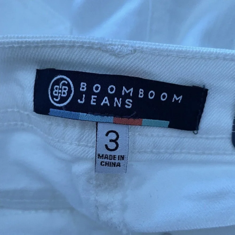 Boom Boom Women SZ 3 White Distressed Long Bermuda Denim Jean Shorts NWT